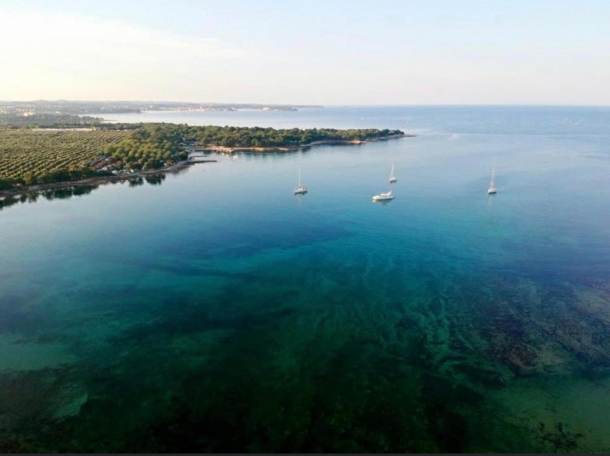 Apartments Vojvoda Porec Luaran gambar