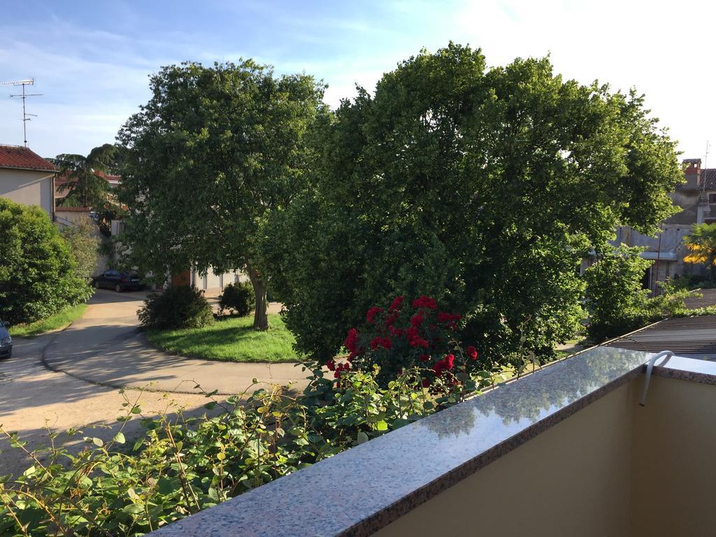 Apartments Vojvoda Porec Luaran gambar